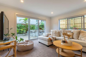 Manly Bay Wonderful 3BR Brand New Home Fibre